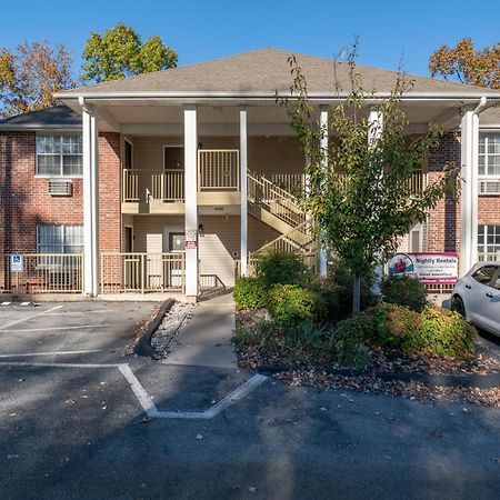 2Br Walk-In Condo - Near The 76 Strip - Free Wifi - Pool - Free Tickets Included - Clb-3 Μπράνσον Εξωτερικό φωτογραφία