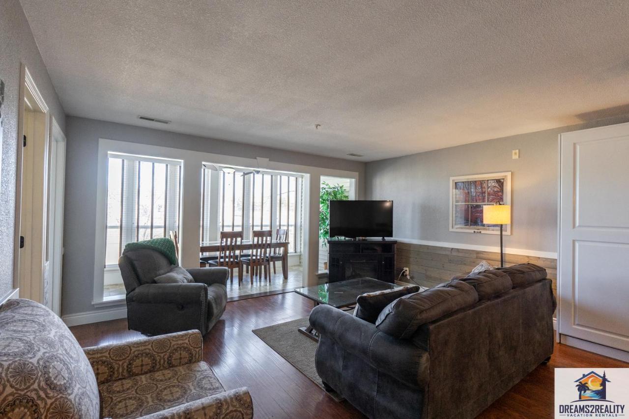 2Br Walk-In Condo - Near The 76 Strip - Free Wifi - Pool - Free Tickets Included - Clb-3 Μπράνσον Εξωτερικό φωτογραφία