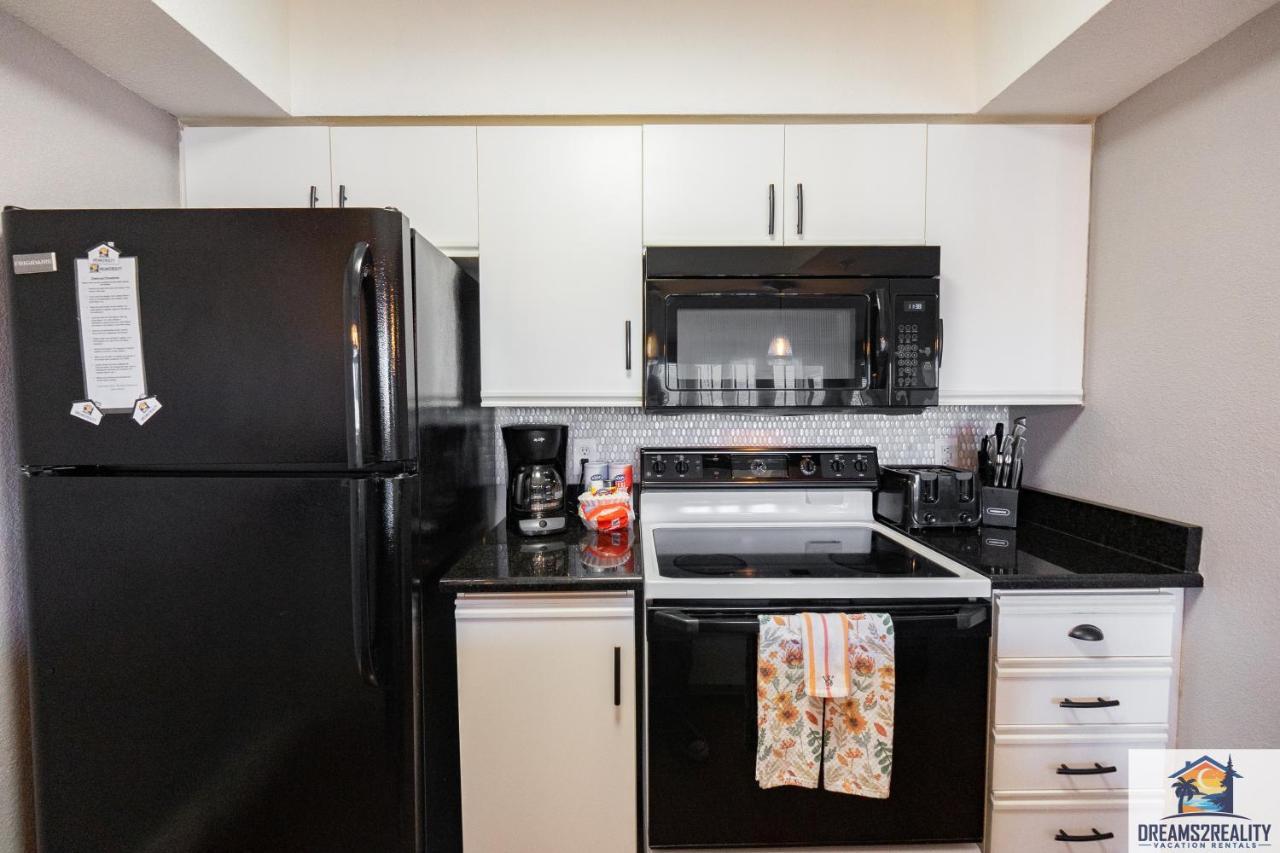 2Br Walk-In Condo - Near The 76 Strip - Free Wifi - Pool - Free Tickets Included - Clb-3 Μπράνσον Εξωτερικό φωτογραφία
