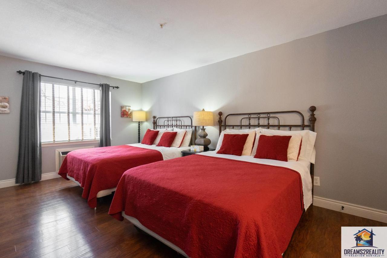 2Br Walk-In Condo - Near The 76 Strip - Free Wifi - Pool - Free Tickets Included - Clb-3 Μπράνσον Εξωτερικό φωτογραφία