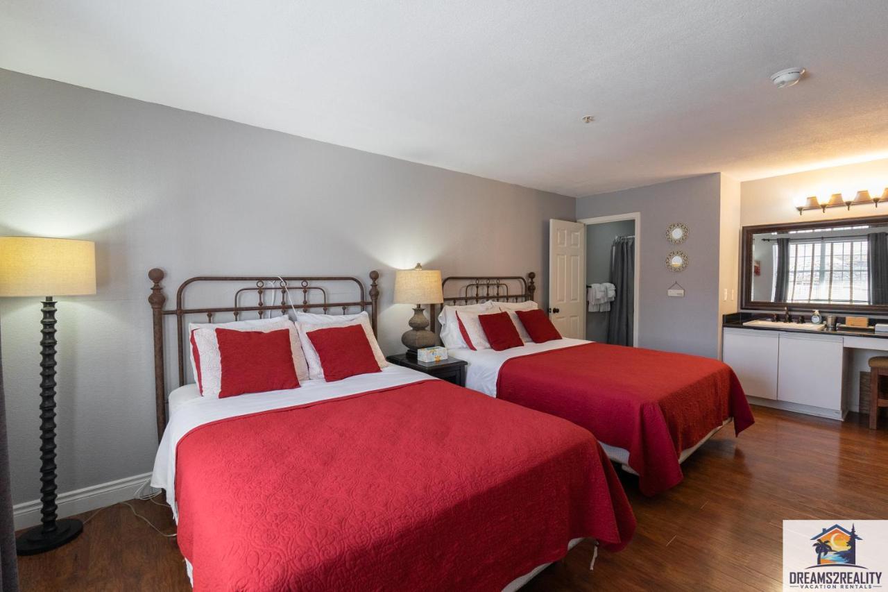 2Br Walk-In Condo - Near The 76 Strip - Free Wifi - Pool - Free Tickets Included - Clb-3 Μπράνσον Εξωτερικό φωτογραφία