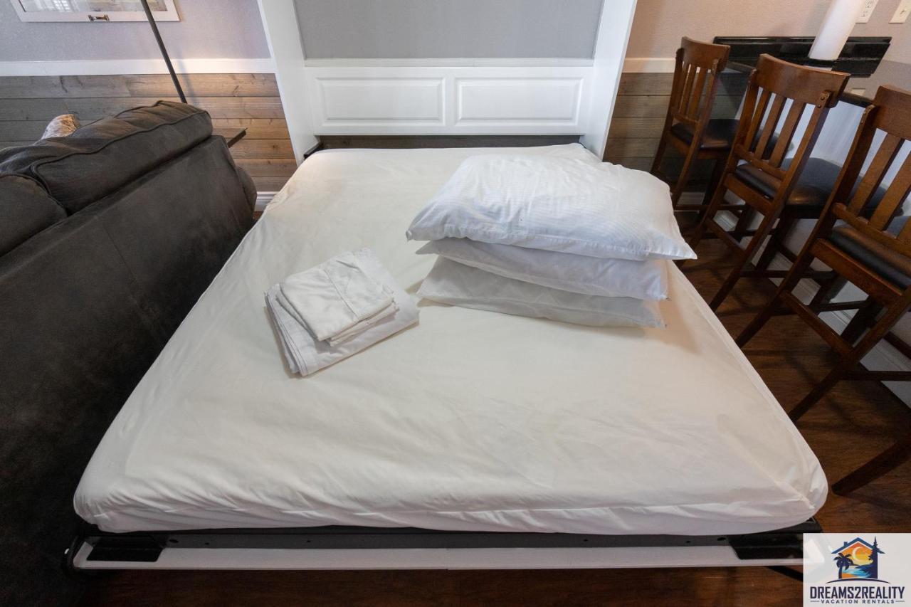 2Br Walk-In Condo - Near The 76 Strip - Free Wifi - Pool - Free Tickets Included - Clb-3 Μπράνσον Εξωτερικό φωτογραφία