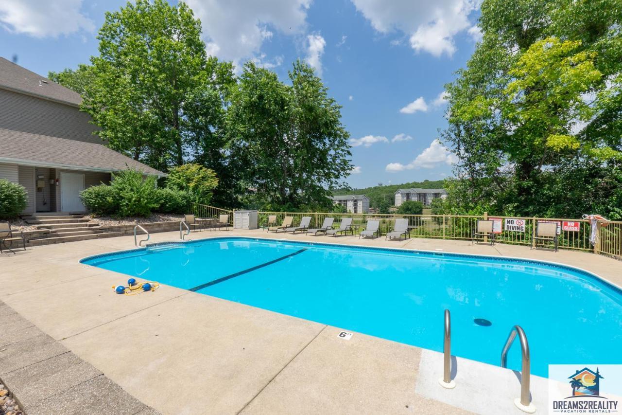 2Br Walk-In Condo - Near The 76 Strip - Free Wifi - Pool - Free Tickets Included - Clb-3 Μπράνσον Εξωτερικό φωτογραφία