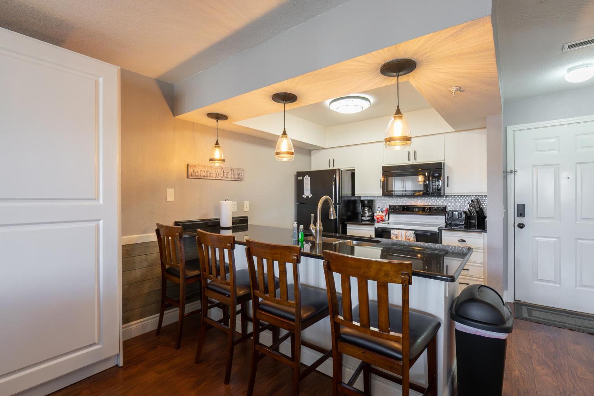 2Br Walk-In Condo - Near The 76 Strip - Free Wifi - Pool - Free Tickets Included - Clb-3 Μπράνσον Εξωτερικό φωτογραφία