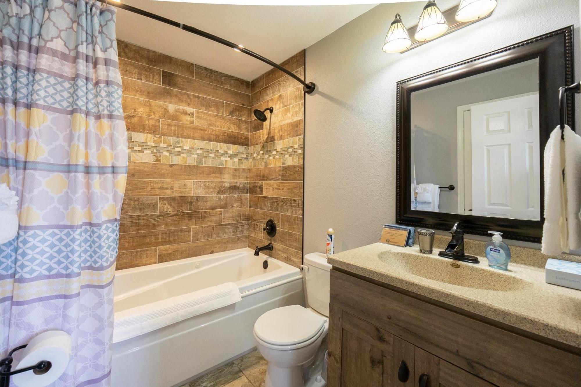 2Br Walk-In Condo - Near The 76 Strip - Free Wifi - Pool - Free Tickets Included - Clb-3 Μπράνσον Εξωτερικό φωτογραφία